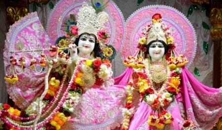 The Spiritual Oasis of  Vrindavan : A History
